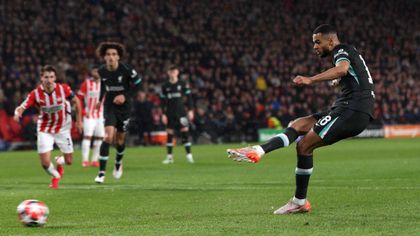 'Eindhoven born and bred' - Gakpo penalty puts Liverpool ahead at former club PSV