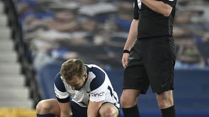 Tottenham won't take risks with Kane in final, says Mason