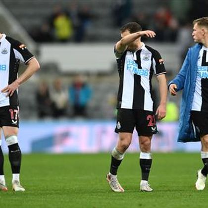 FA Cup 3rd round as it happened - Newcastle shock, holders Leicester progress on thrilling afternoon