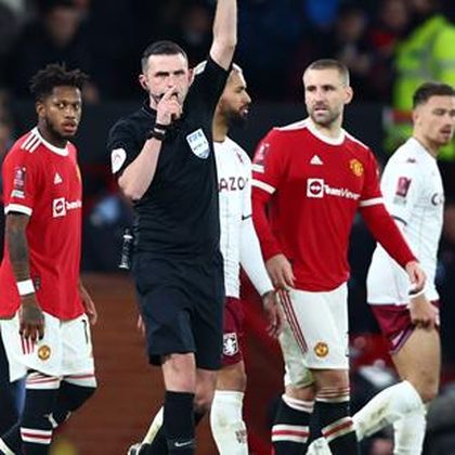 VAR loves Manchester United, pass it on – The Warm-Up