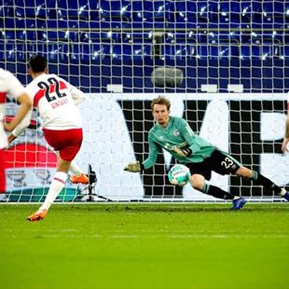 Schalke held by Stuttgart as winless run stretches to 22 games