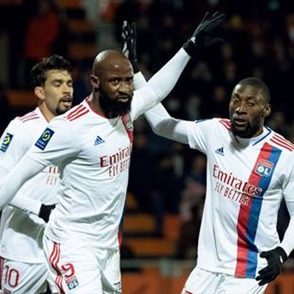 Lyon cruise past Lorient as Sevilla play out stalemate at Alaves