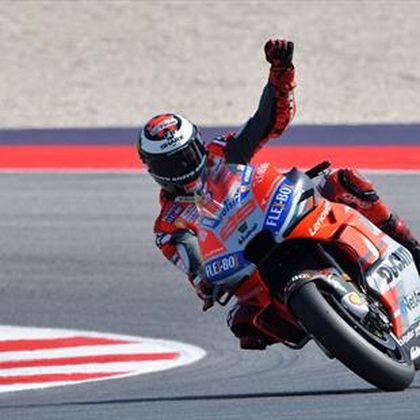Lorenzo sets new lap record for pole