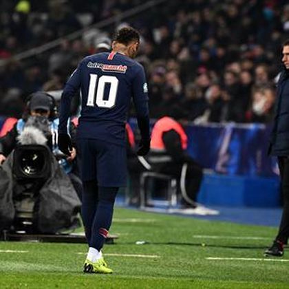 Neymar injured as PSG reach French Cup last 16