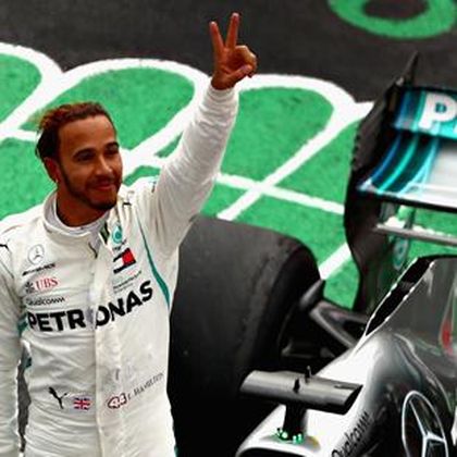 Hamilton wins fifth world title as Verstappen triumphs in Mexico