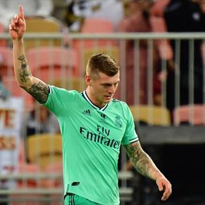 Kroos scores direct from corner as Real reach Super Cup final