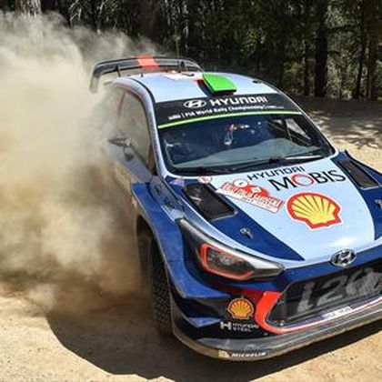 Paddon airlifted to hospital after Portugal crash