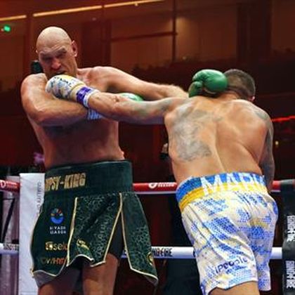 Boxing on TNT Sports Which fights are on TNT Sports How to watch and live stream What is discovery TNT Sports
