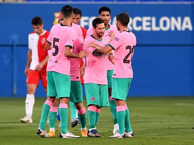 Pink barcelona training top shop