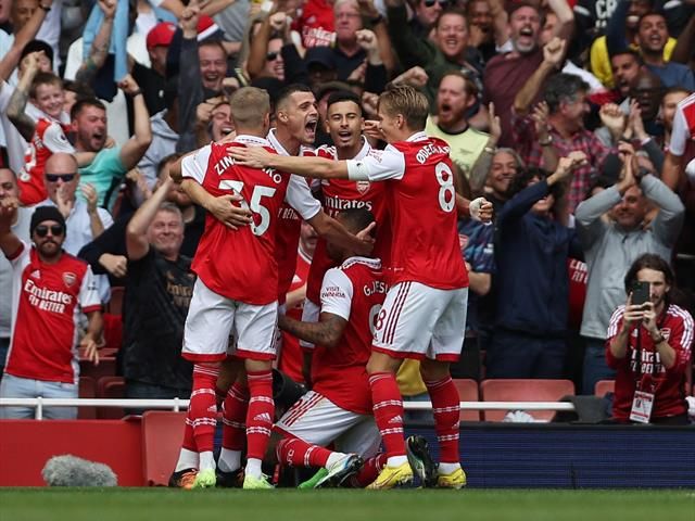 Arsenal 3-1 Tottenham: Mikel Arteta's side stay top with