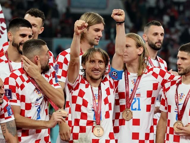 Luka Modric celebrates Champions League win by cutting hair