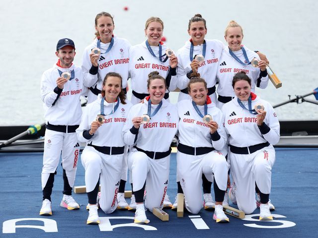 Team GB's Heidi Long honours late father after thrilling women's eight ...